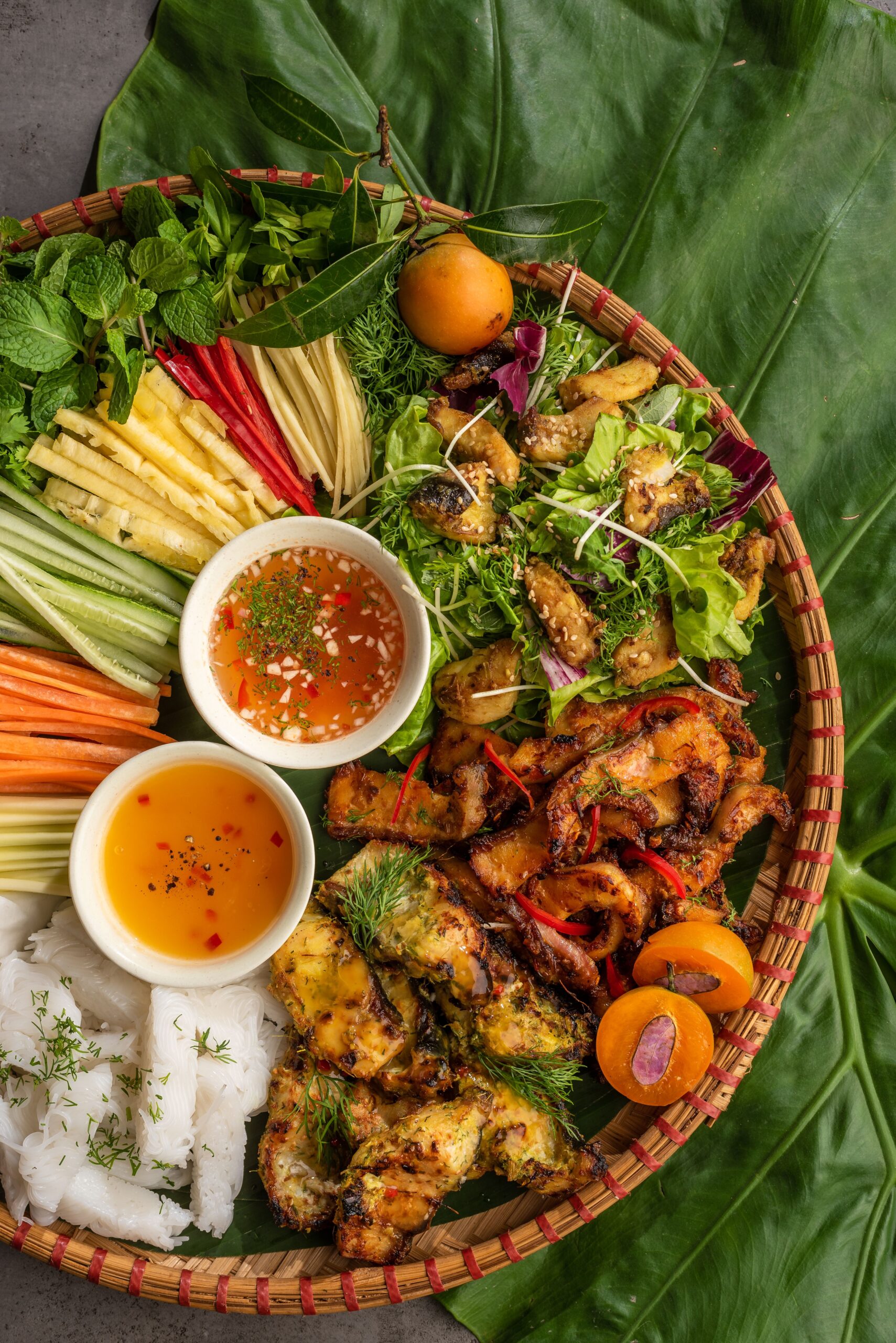 MÓN LÊN MẸT